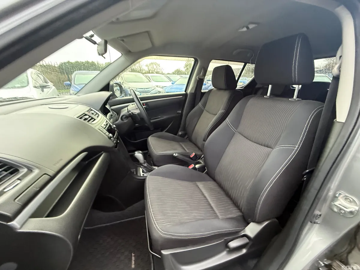 Suzuki Swift Hatchback, Petrol, 2013, Silver