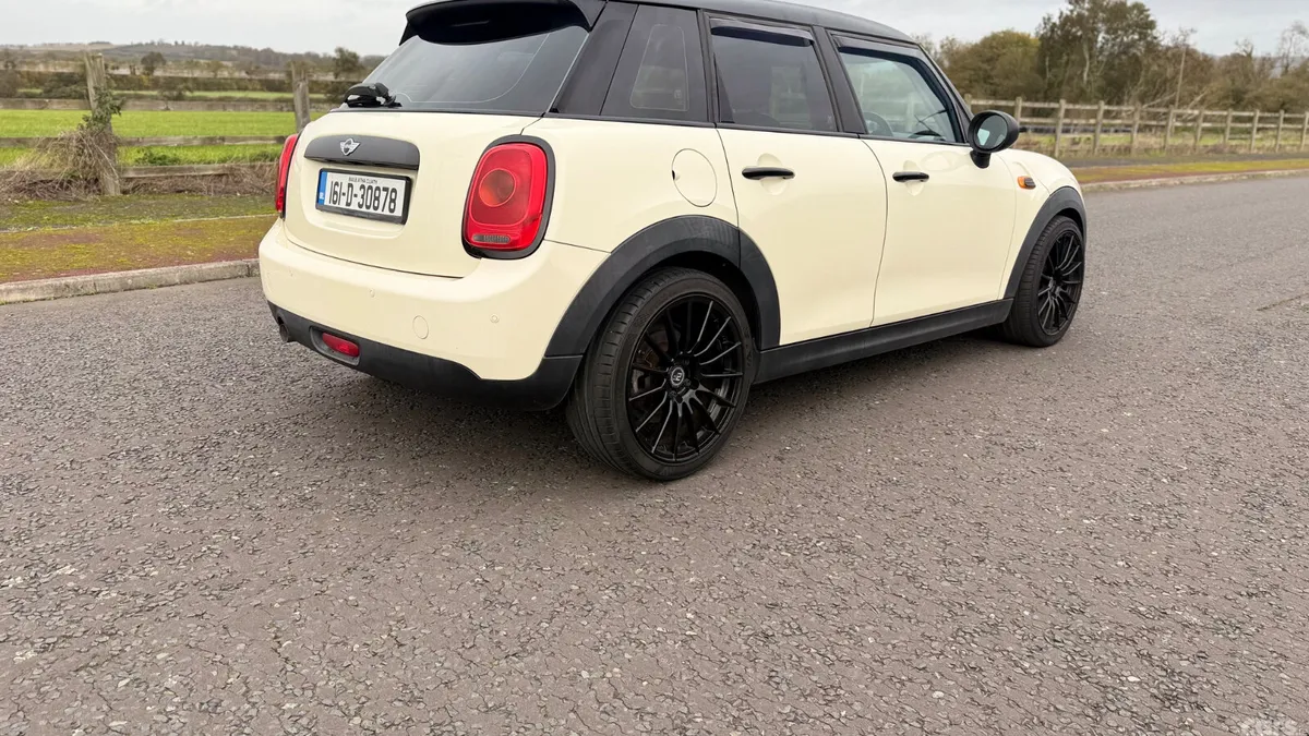 Mini One Hatchback, Diesel, 2016, White