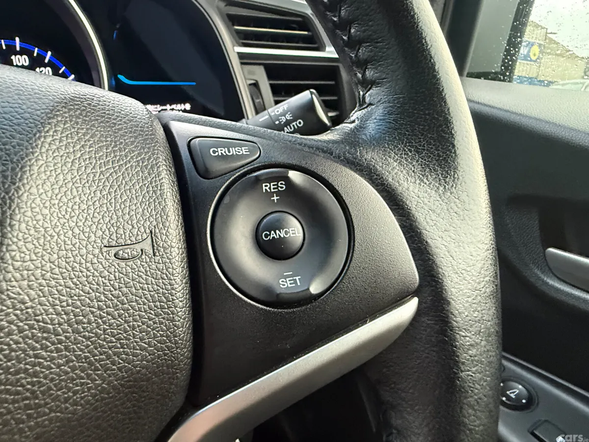 Honda Fit Hatchback, Petrol Hybrid, 2014, Grey