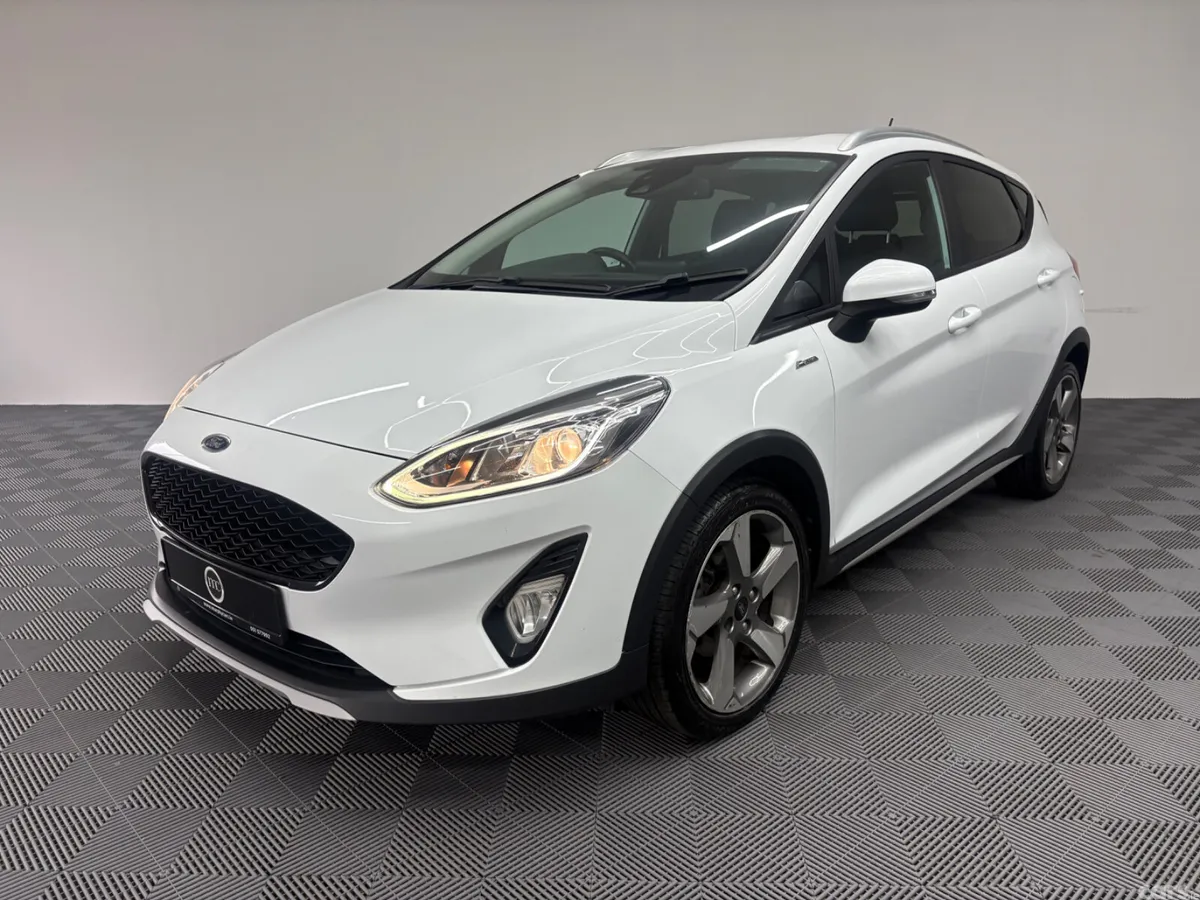 Ford Fiesta Hatchback, Petrol, 2020, White