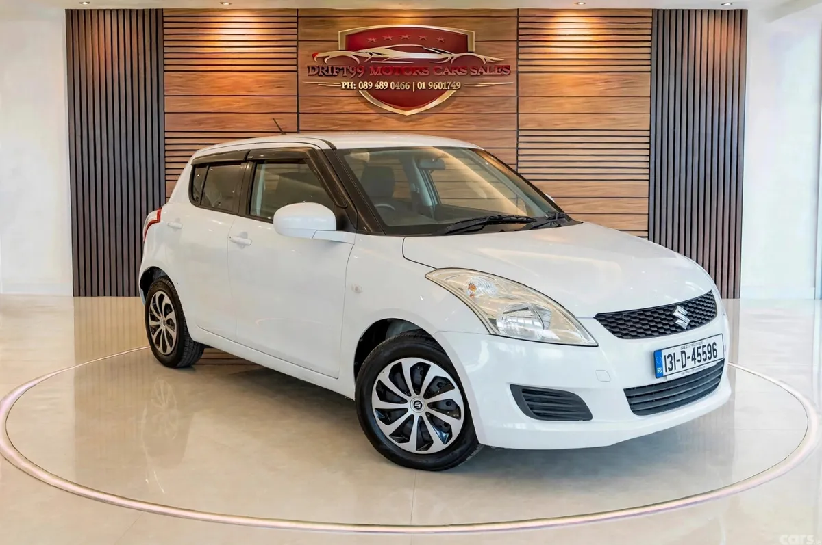 Suzuki Swift Hatchback, Petrol, 2013, White
