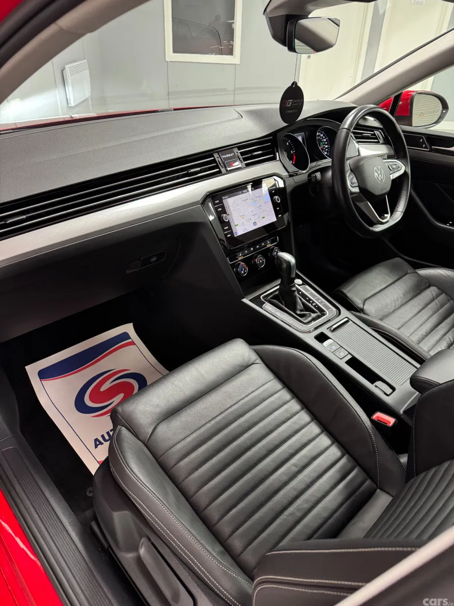 Volkswagen Passat Saloon, Diesel, 2022, Red
