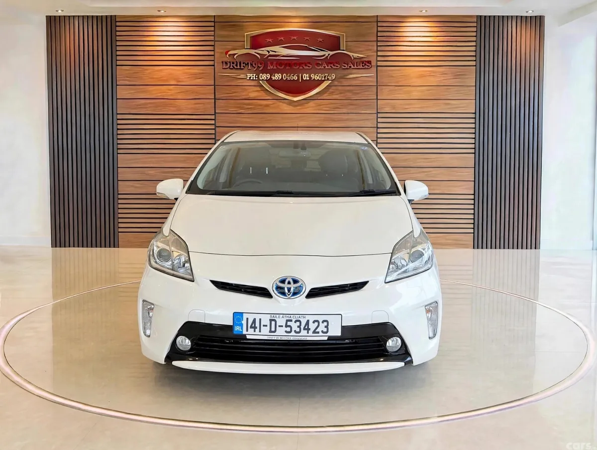 Toyota Prius Hatchback, Petrol Hybrid, 2014, White