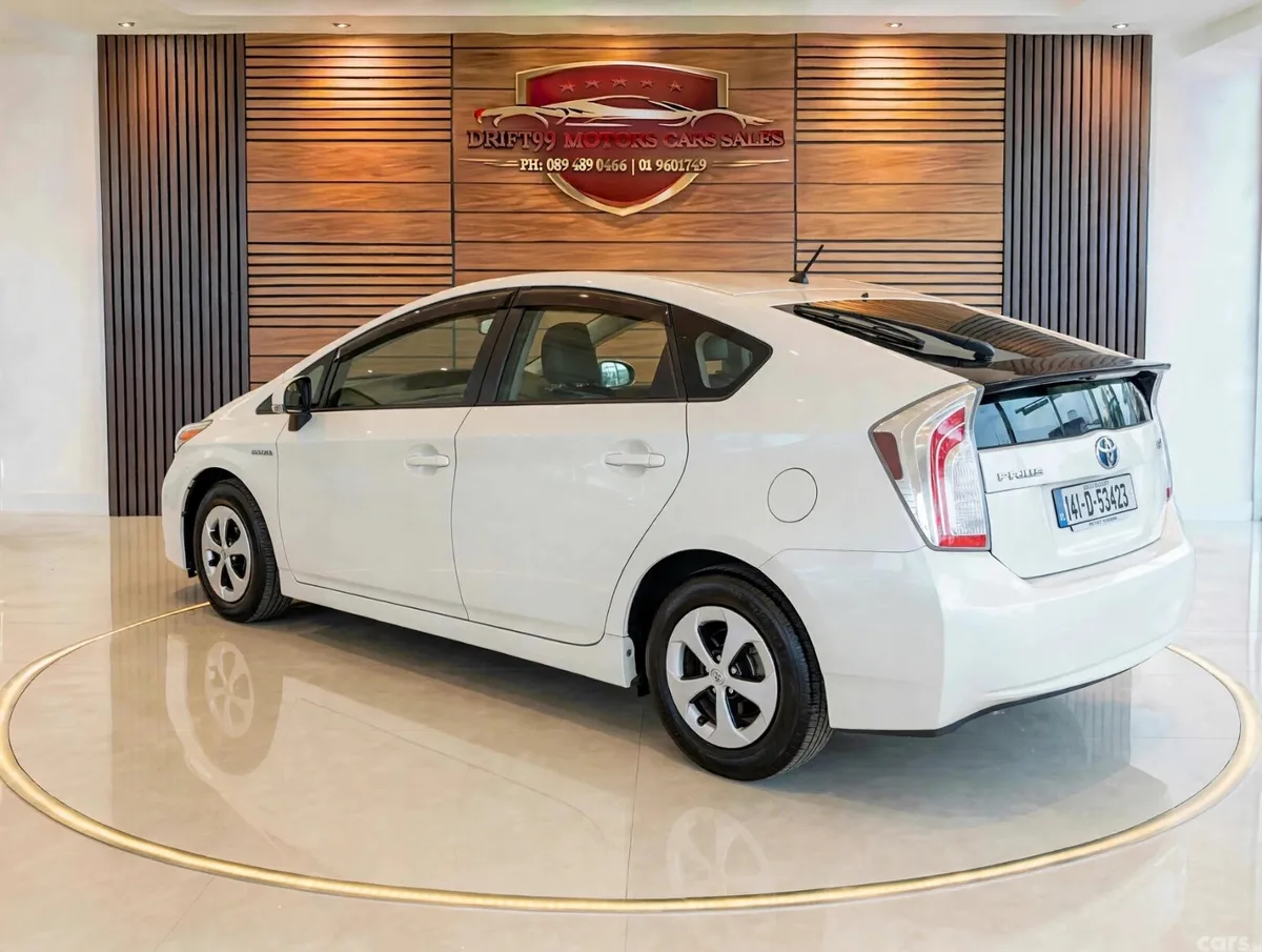 Toyota Prius Hatchback, Petrol Hybrid, 2014, White