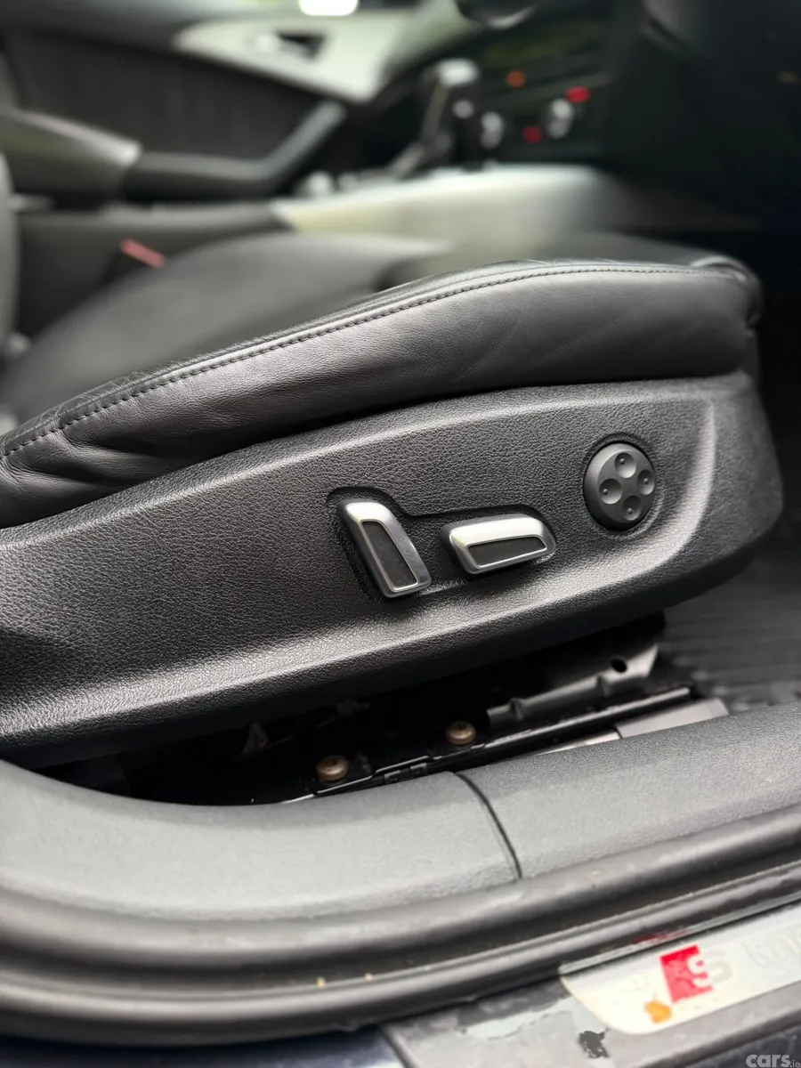 Audi A6 Saloon, Diesel, 2017, Blue