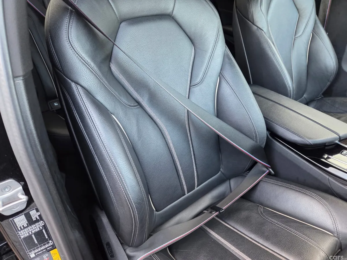 BMW 5-Series Saloon, Petrol Plug-in Hybrid, 2023, Black