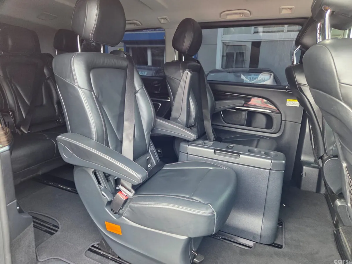 Mercedes-Benz V-Class Minibus, Diesel, 2019, Black