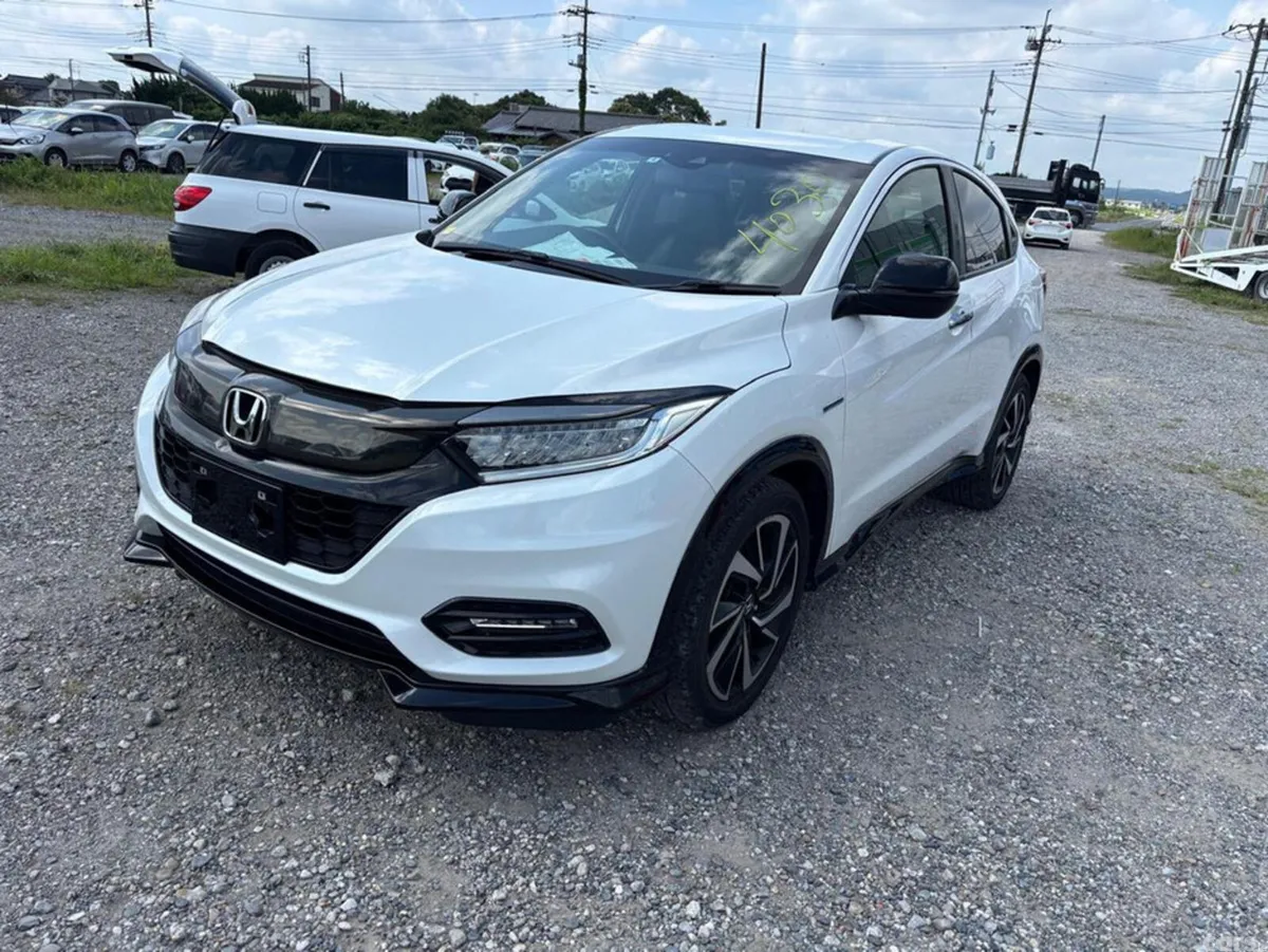 Honda Vezel SUV, Petrol Hybrid, 2018, White