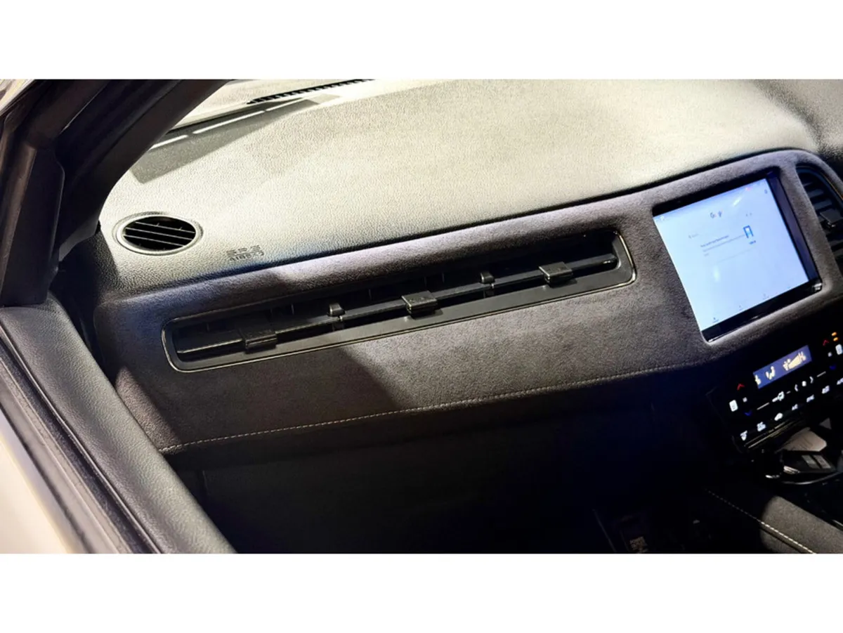 Honda Vezel SUV, Petrol Hybrid, 2017, White
