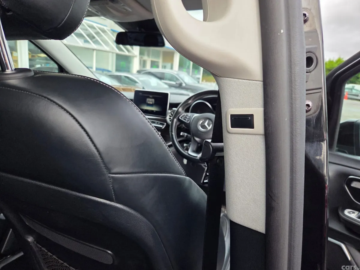 Mercedes-Benz V-Class Minibus, Diesel, 2019, Black