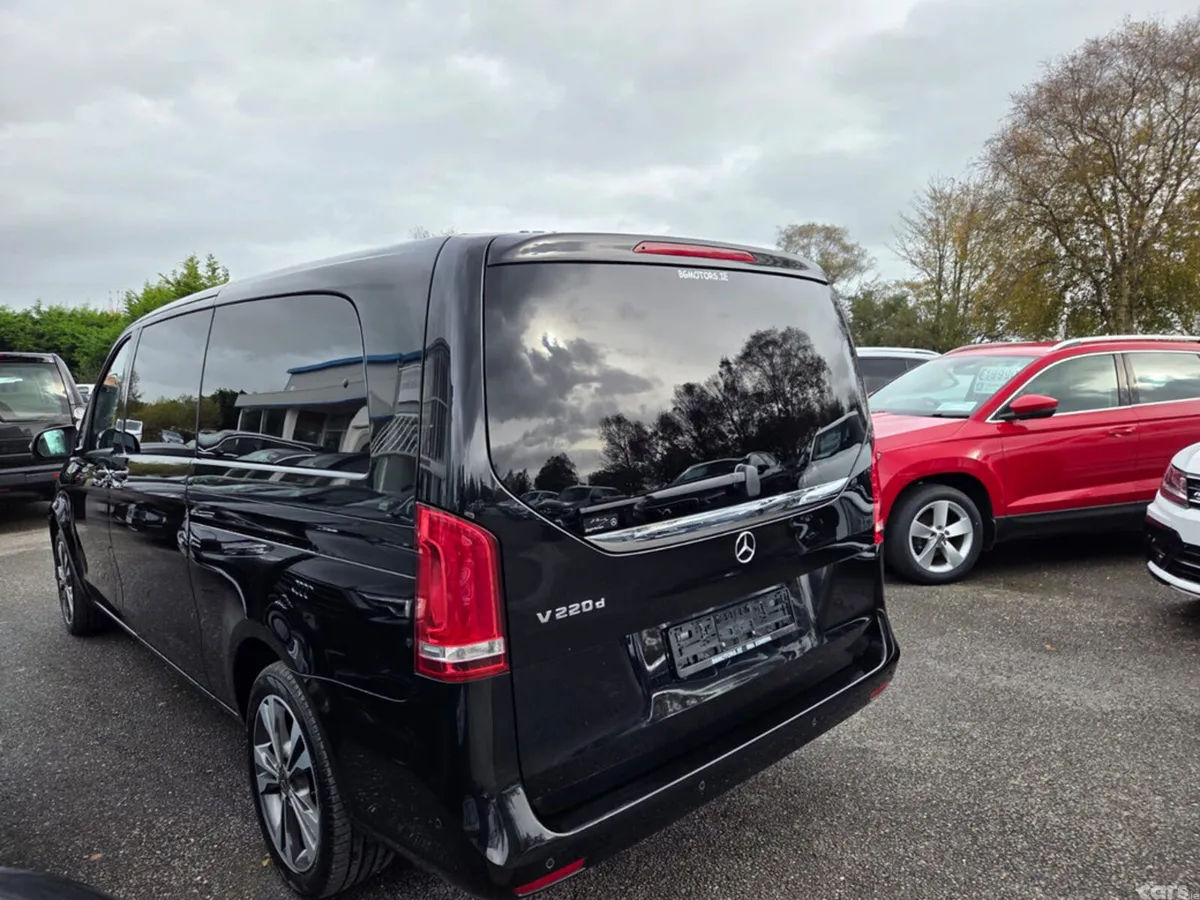 Mercedes-Benz V-Class Minibus, Diesel, 2019, Black