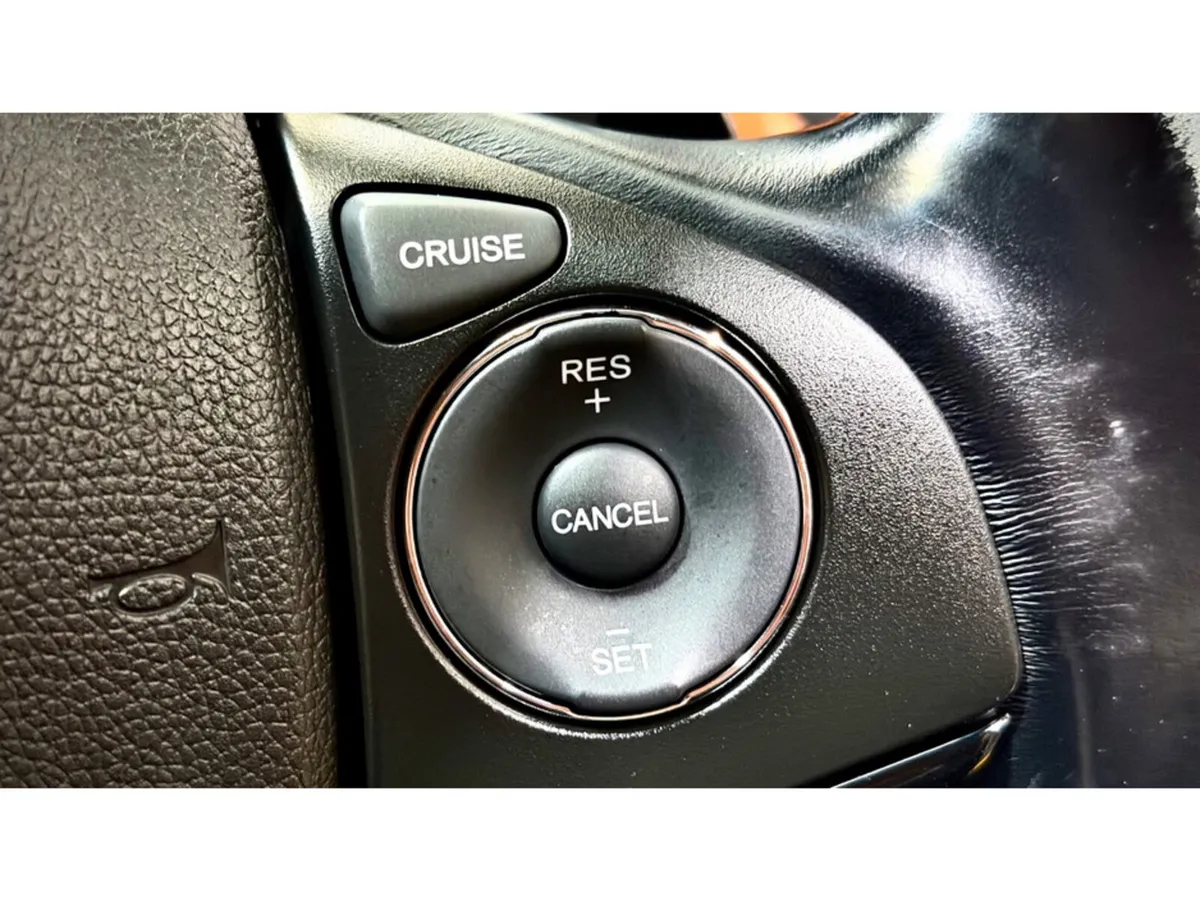 Honda Vezel SUV, Petrol Hybrid, 2015, White