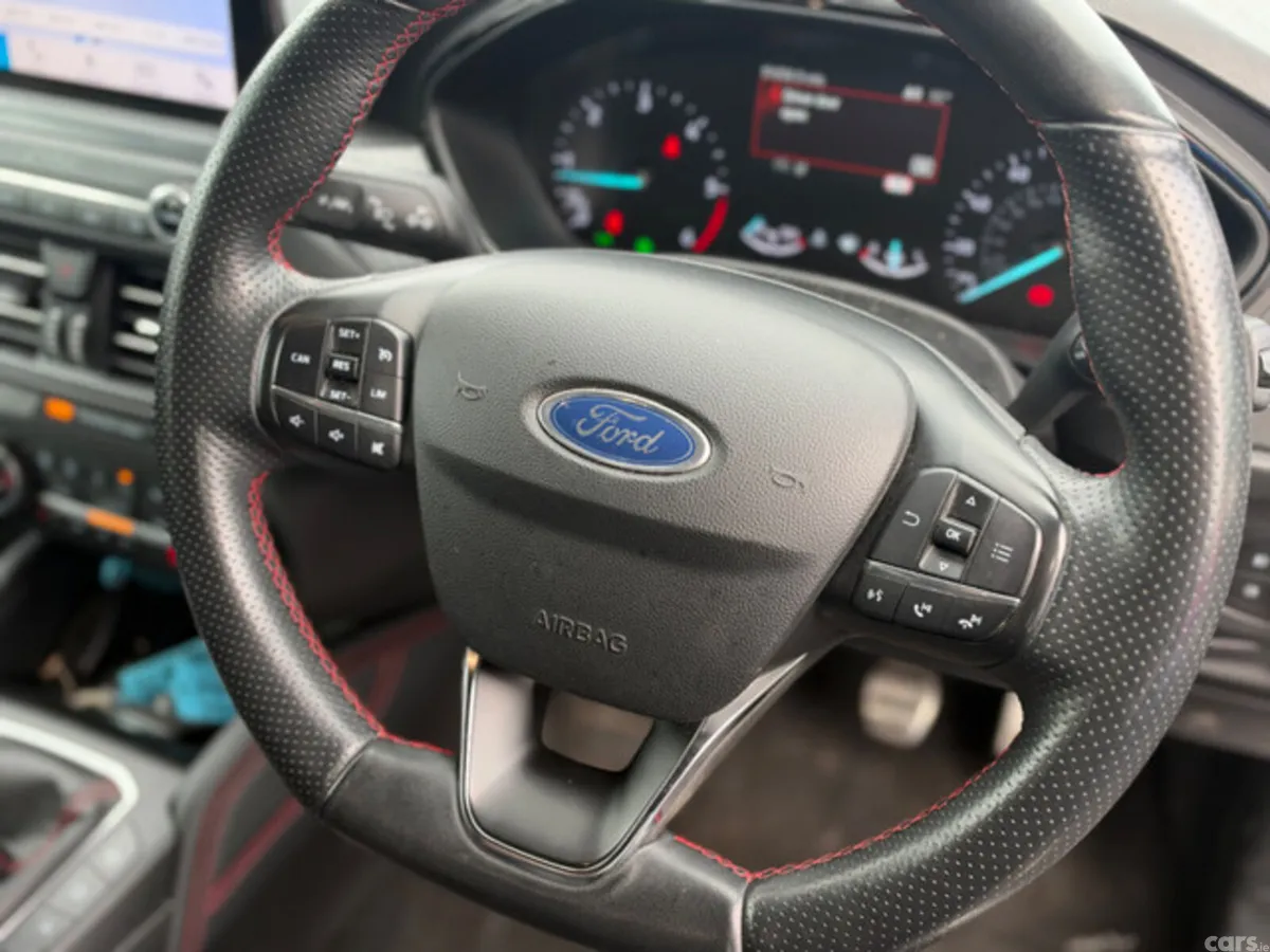 Ford Focus Hatchback, Diesel, 2019, Black