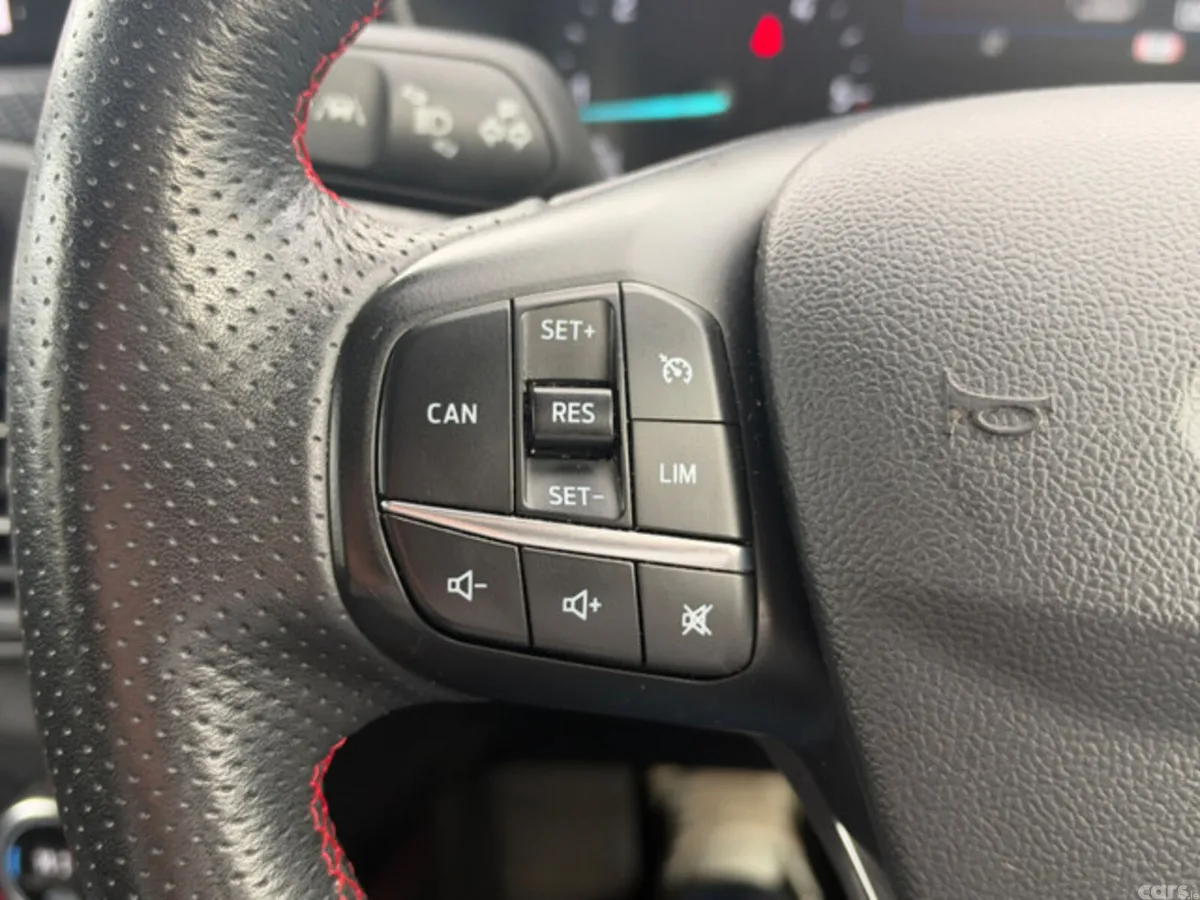 Ford Focus Hatchback, Diesel, 2019, Black
