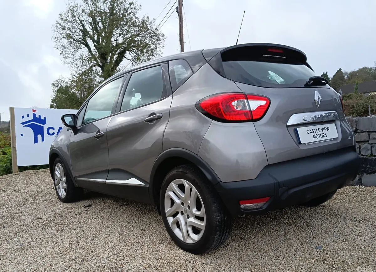 Renault Captur Hatchback, Diesel, 2014, Grey