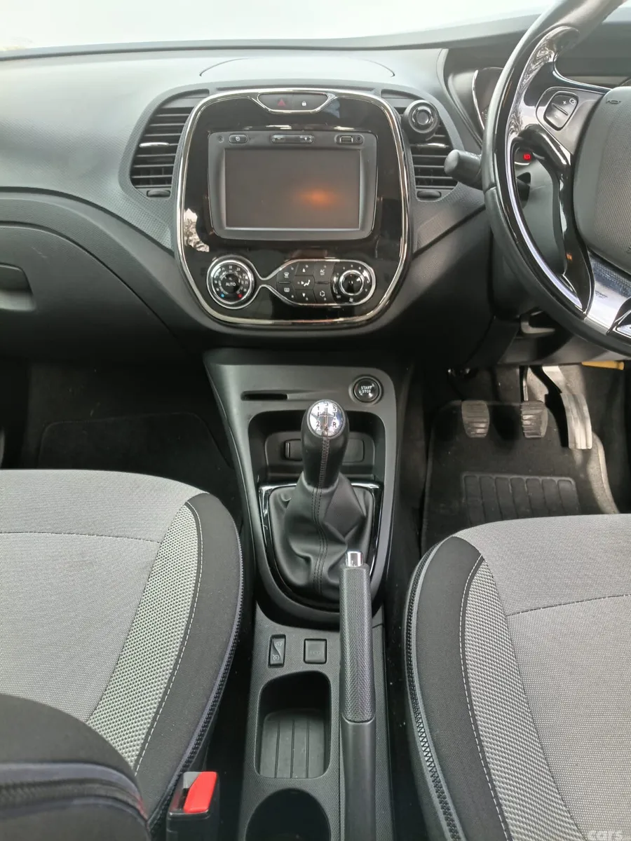 Renault Captur Hatchback, Diesel, 2014, Grey