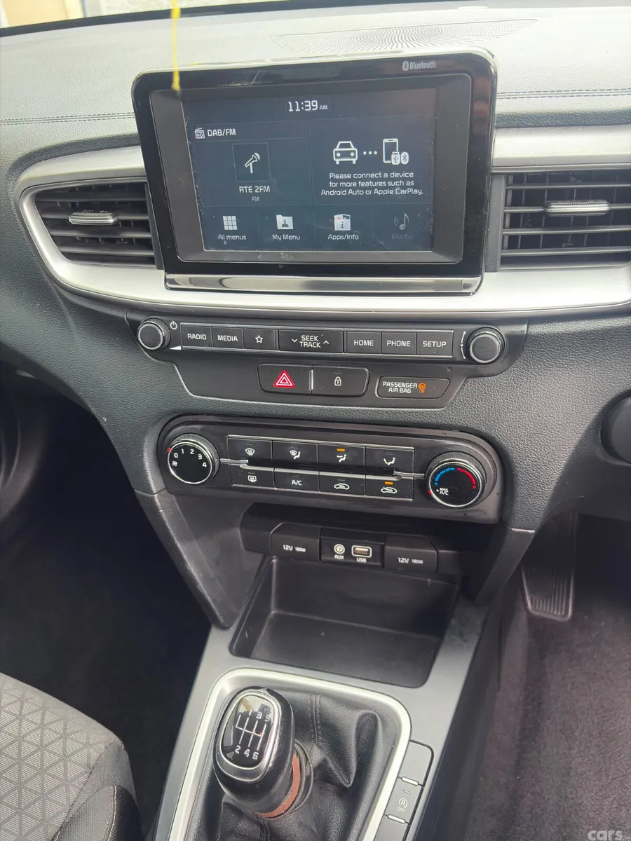Kia XCeed Hatchback, Diesel, 2019, Grey