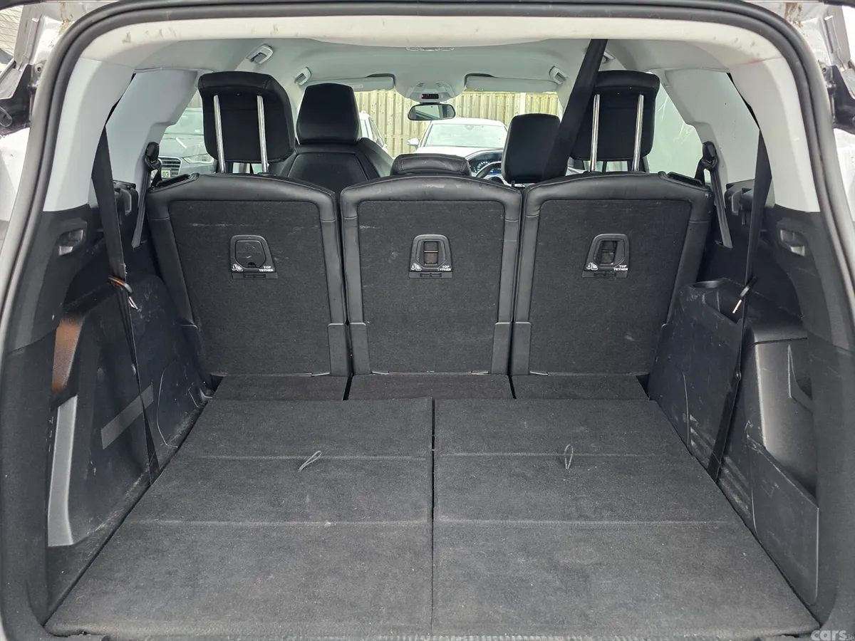 Peugeot 5008 MPV, Diesel, 2020, Grey