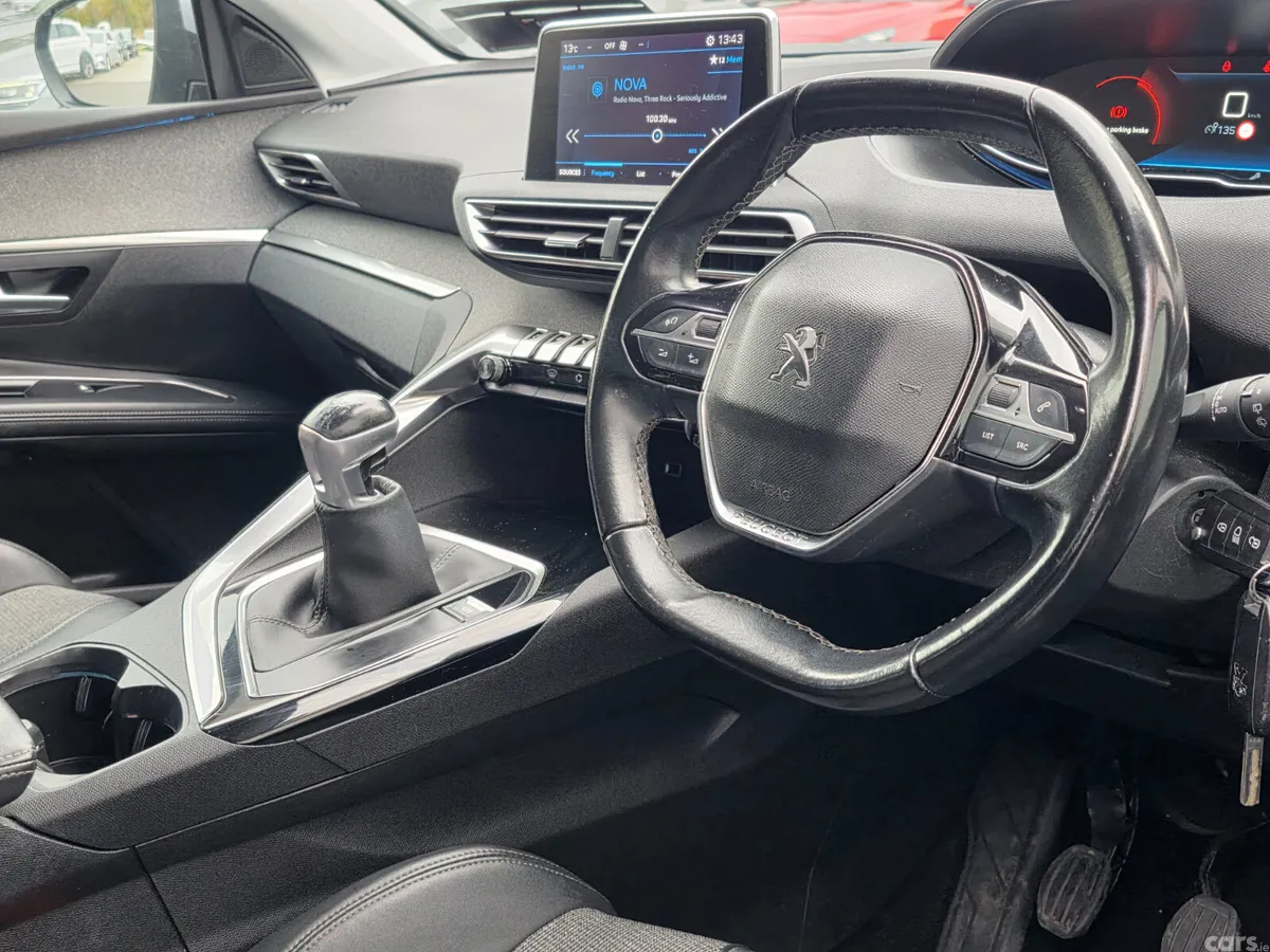 Peugeot 5008 MPV, Diesel, 2020, Grey
