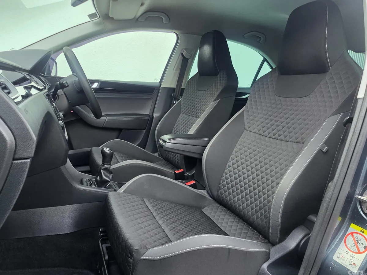 Skoda Rapid Saloon, Petrol, 2018, Grey