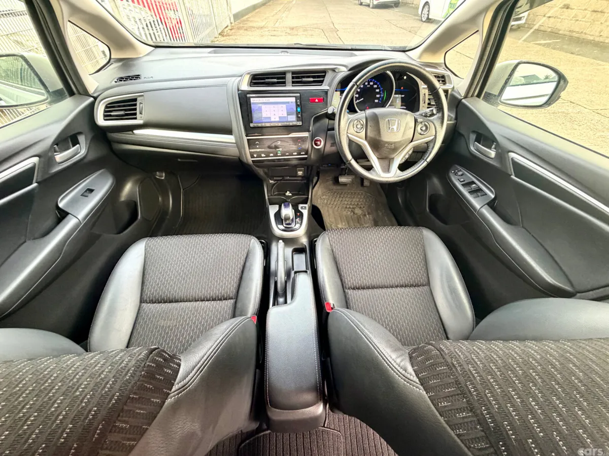 Honda Fit Hatchback, Petrol Hybrid, 2016, Silver