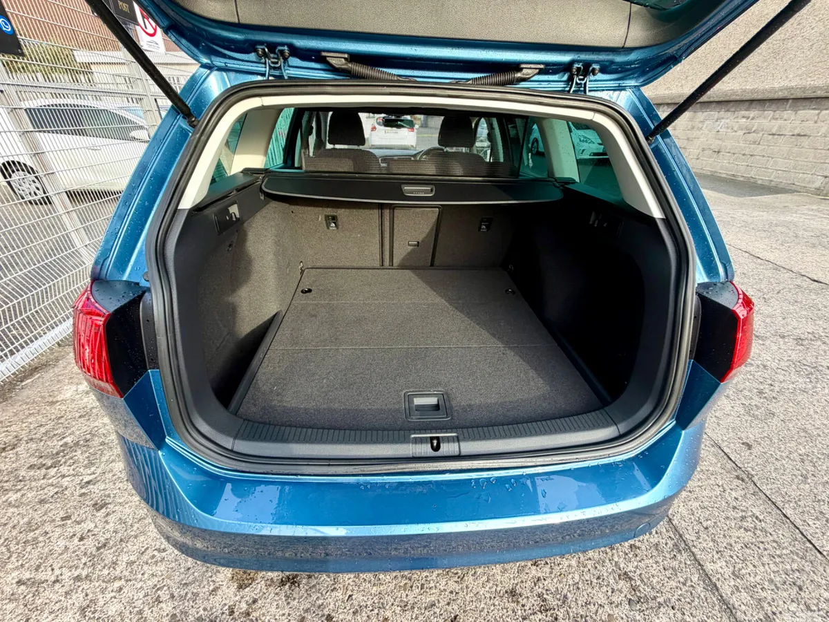 Volkswagen Golf Estate, Petrol, 2014, Blue
