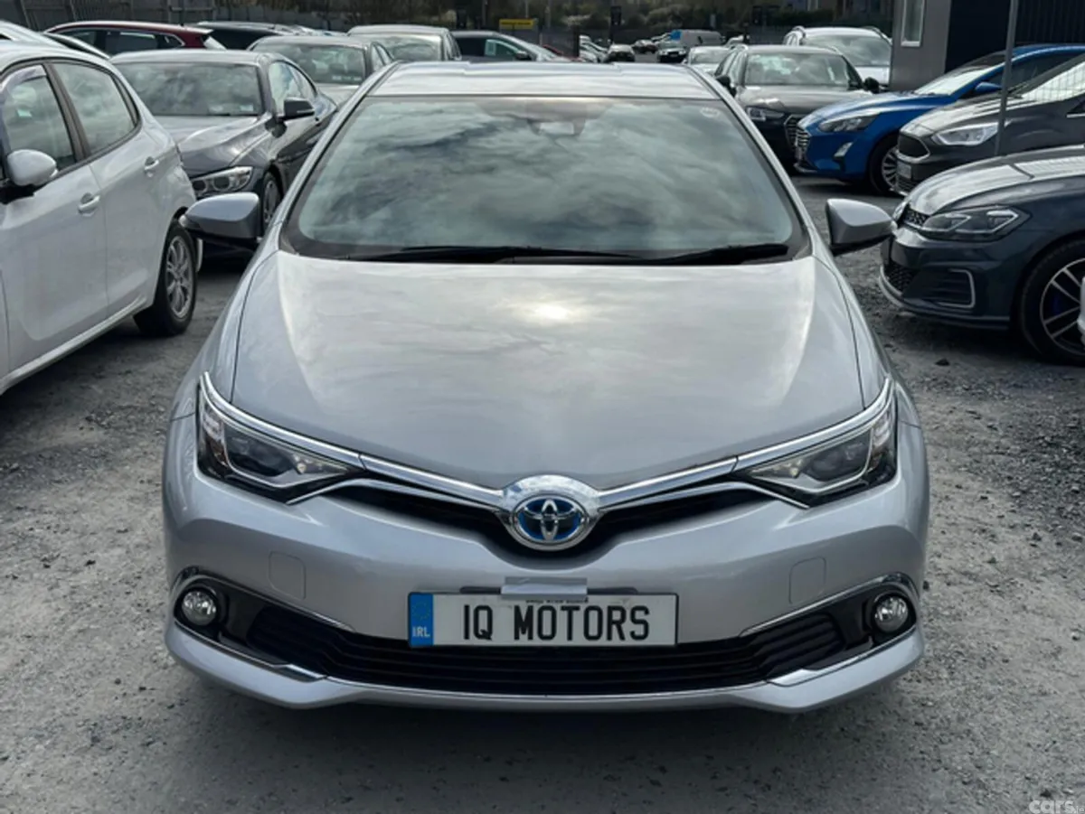 Toyota Auris Hatchback, Petrol Hybrid, 2016, Silver