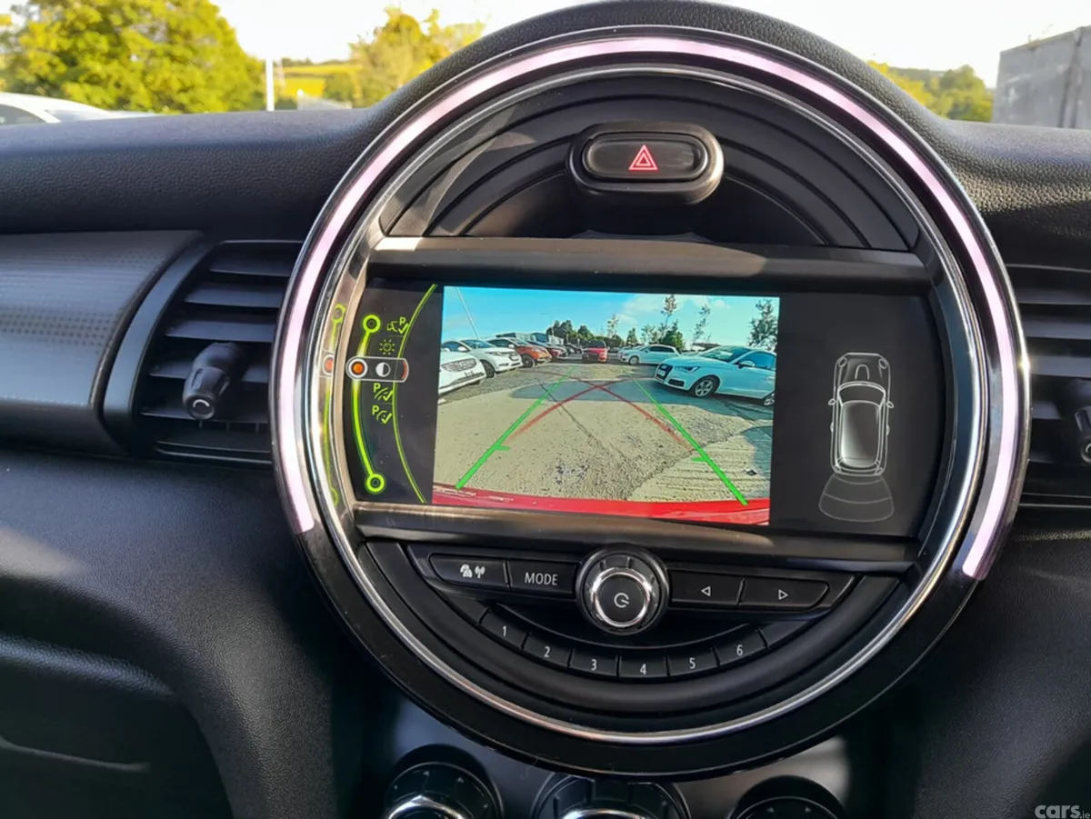 Mini Cooper Hatchback, Diesel, 2017, Red