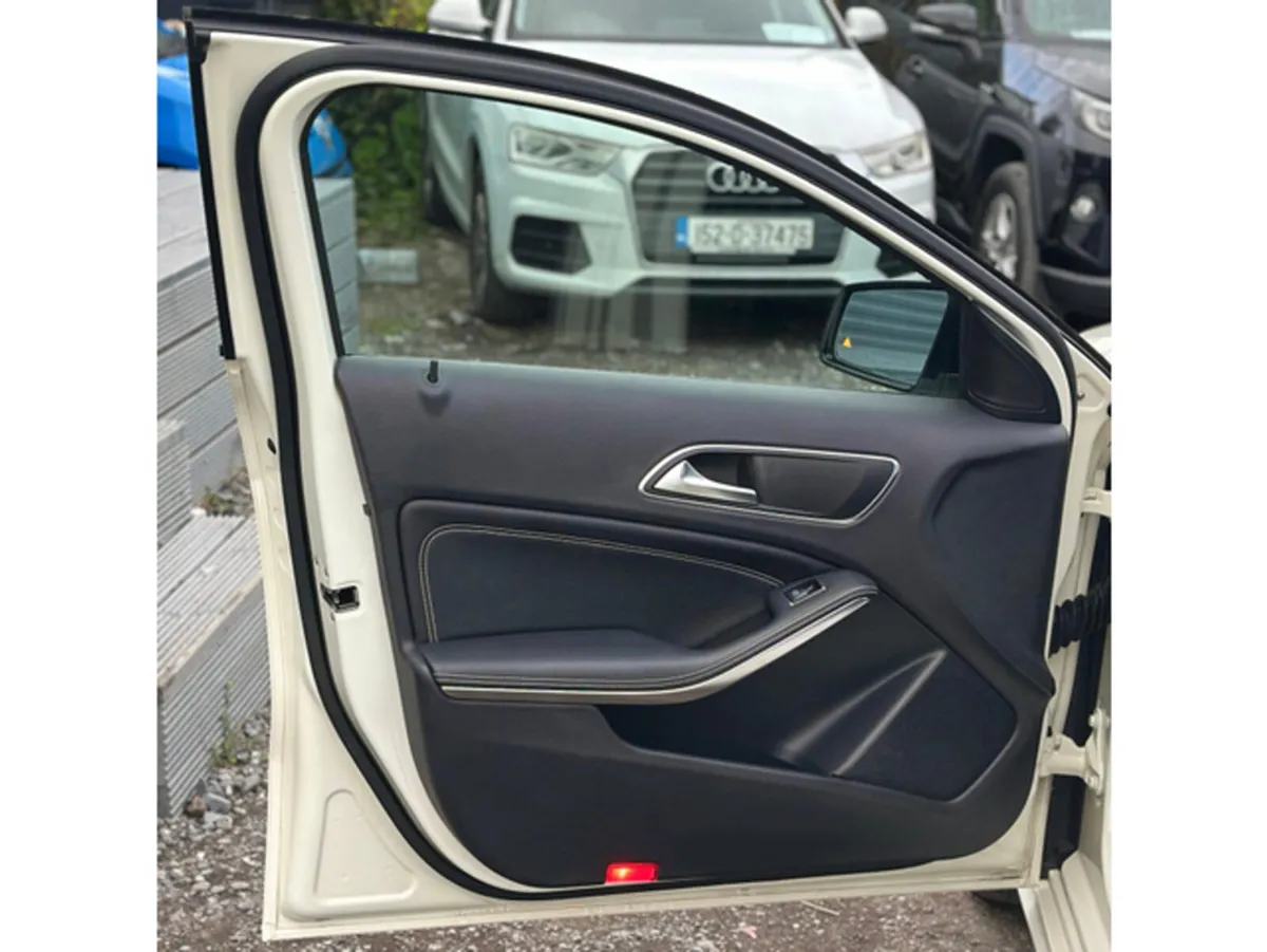 Mercedes-Benz A-Class Hatchback, Petrol, 2015, White