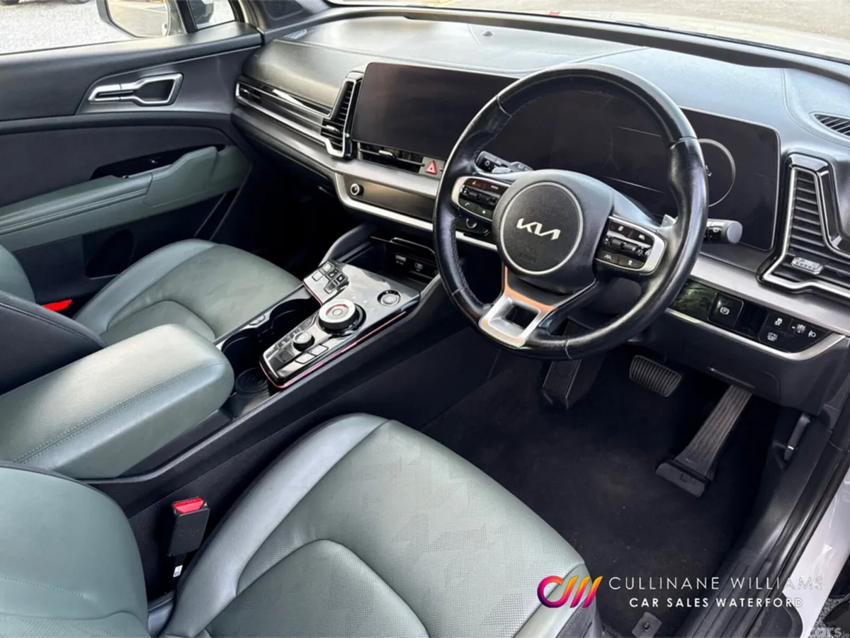 Kia Sportage SUV, Petrol Hybrid, 2024, Grey