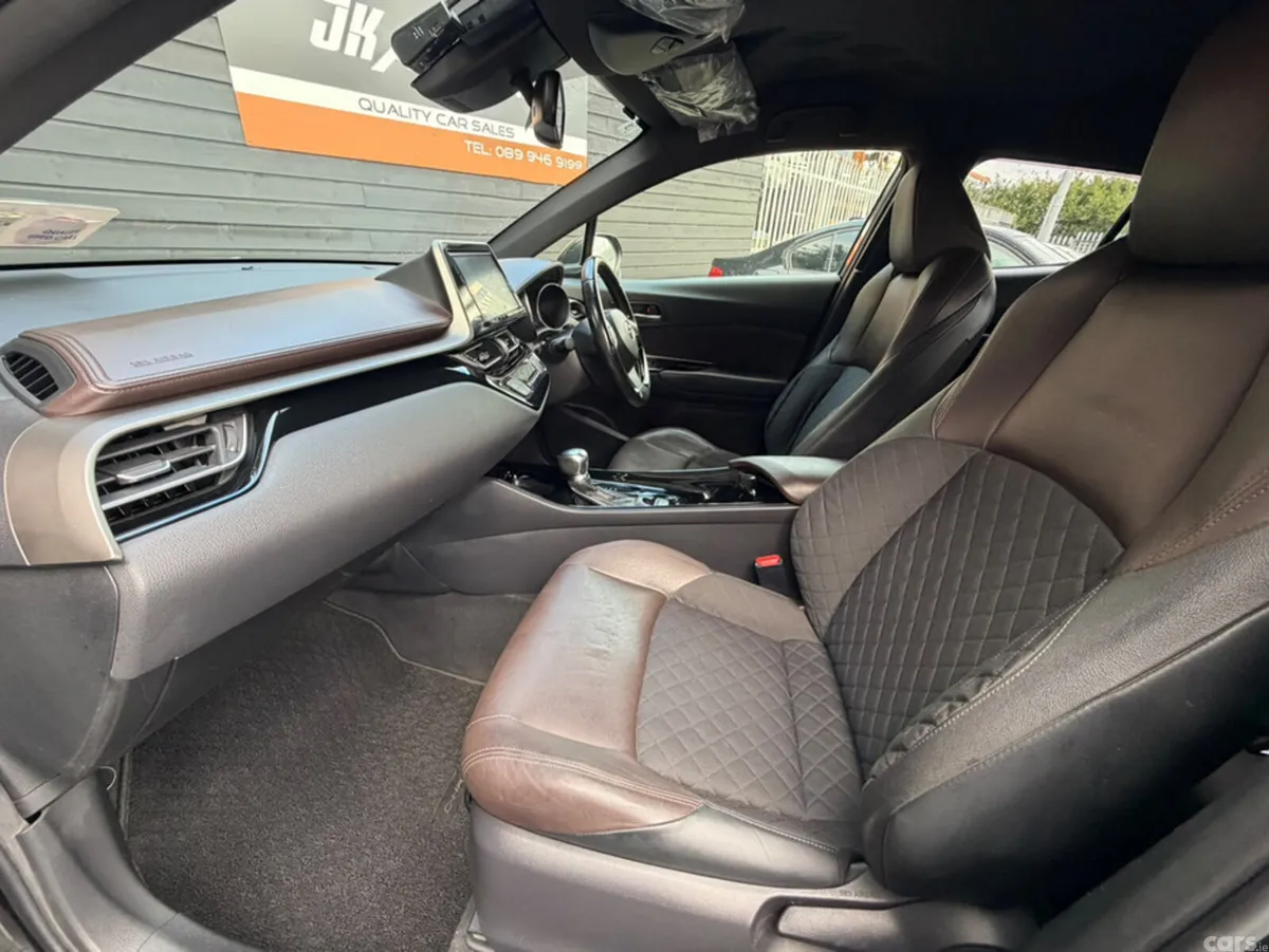 Toyota C-HR SUV, Petrol Hybrid, 2017, Black