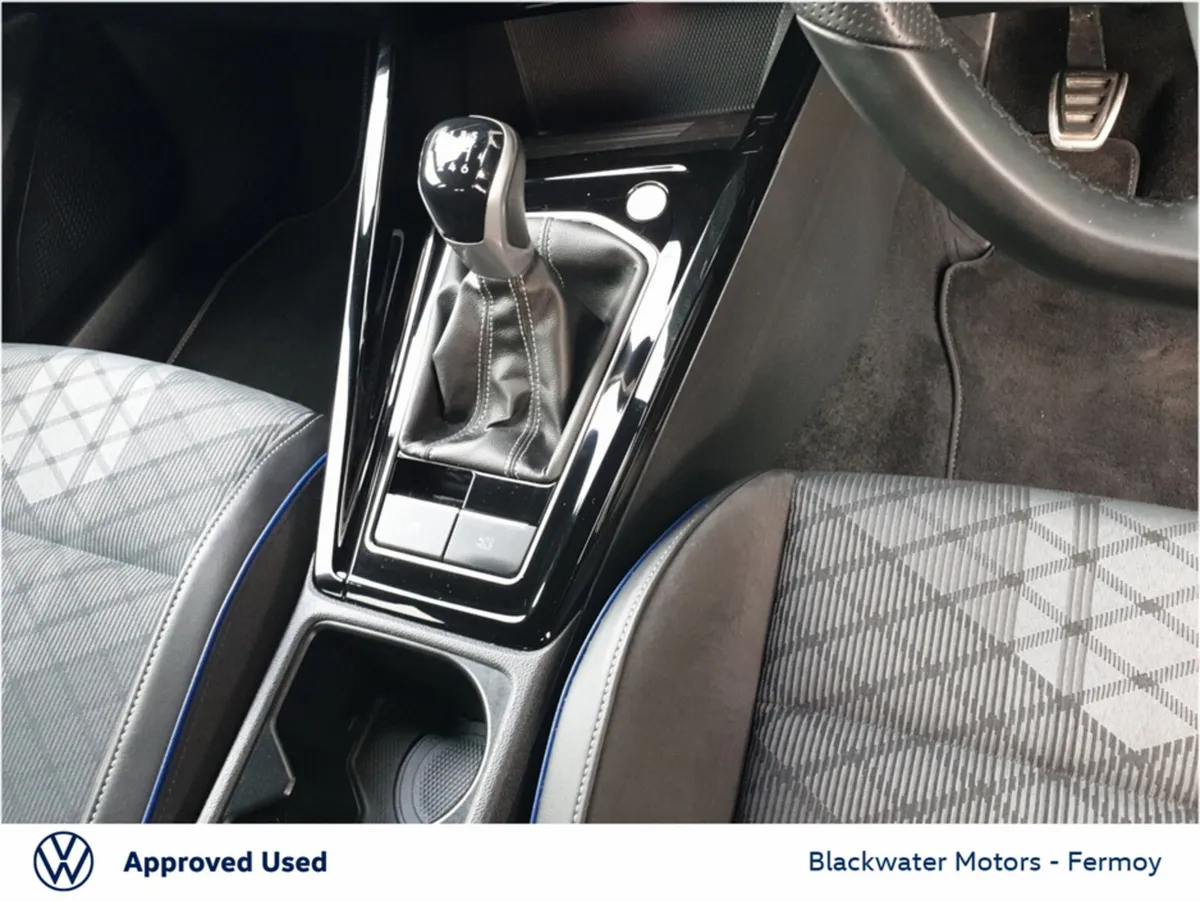 Volkswagen Golf Hatchback, Petrol, 2026, Blue
