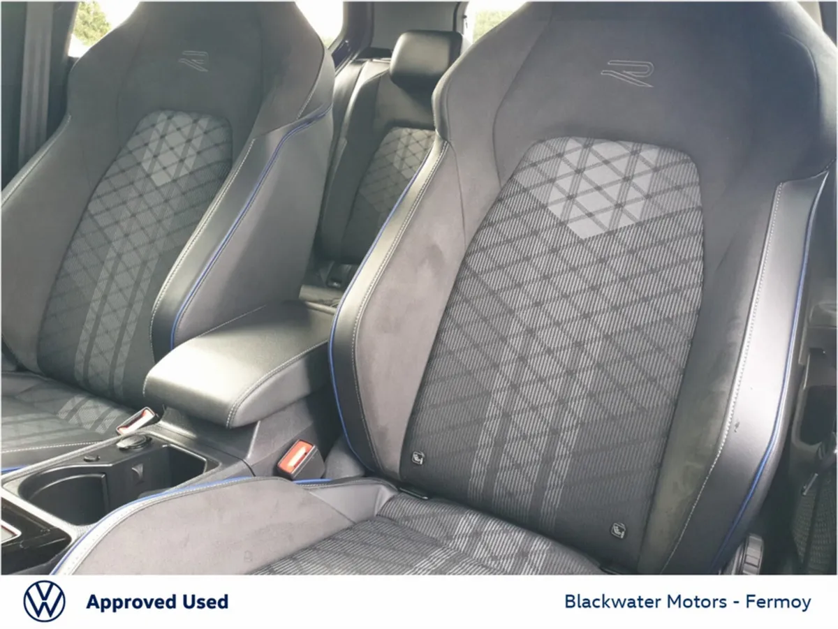 Volkswagen Golf Hatchback, Petrol, 2026, Blue