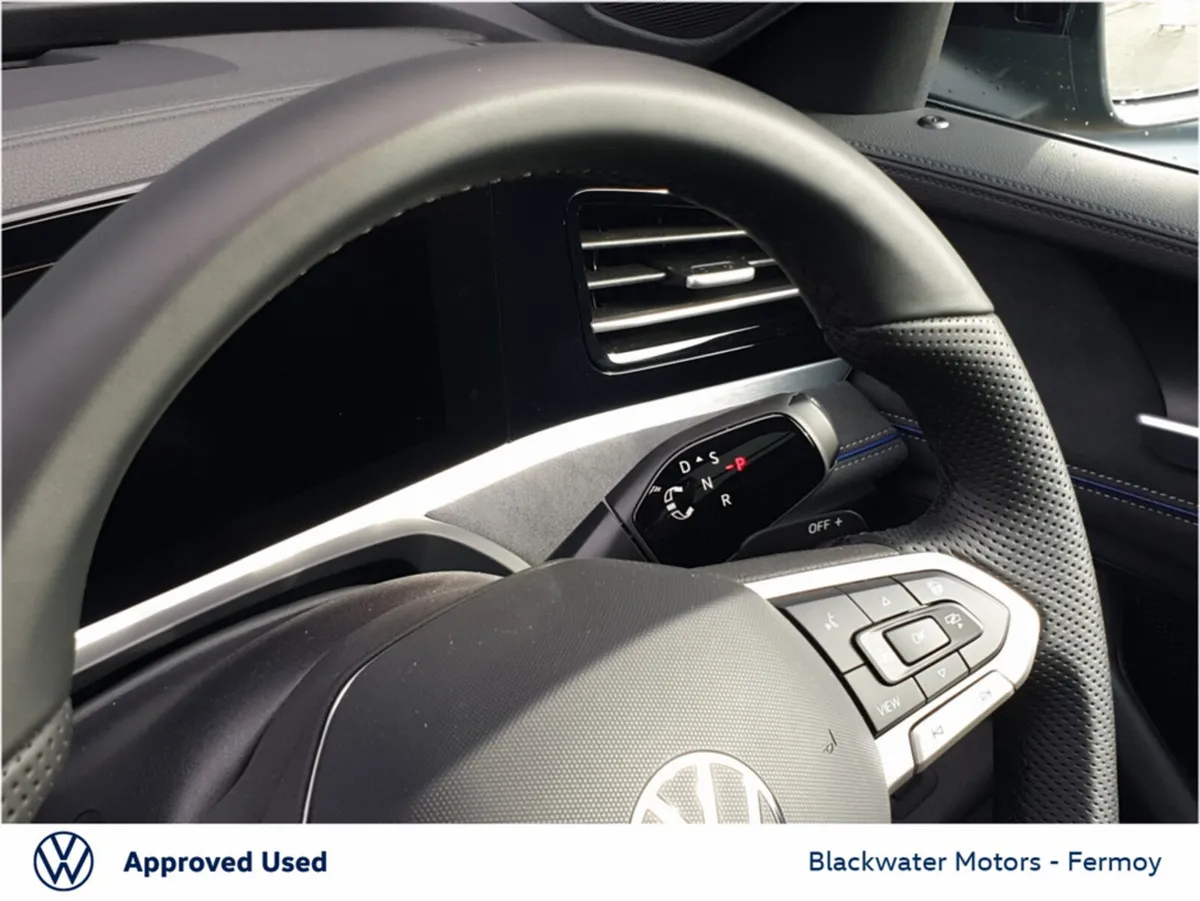 Volkswagen Passat Hatchback, Diesel, 2026, Grey