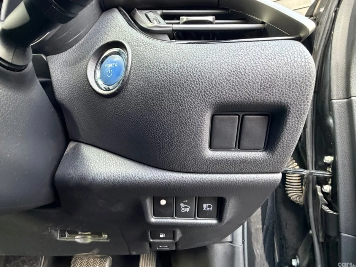 Toyota C-HR SUV, Petrol Hybrid, 2017, Black