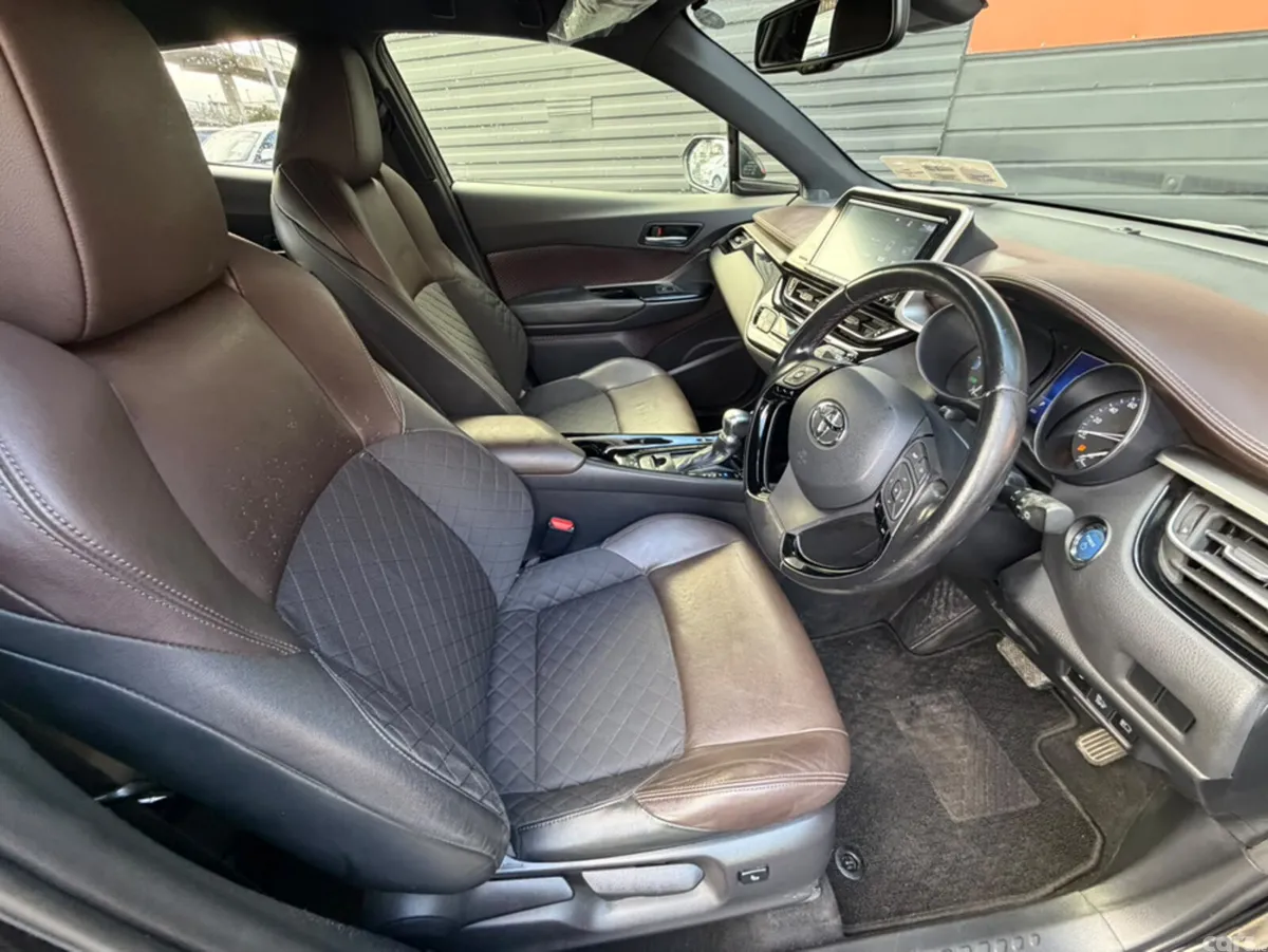 Toyota C-HR SUV, Petrol Hybrid, 2017, Black