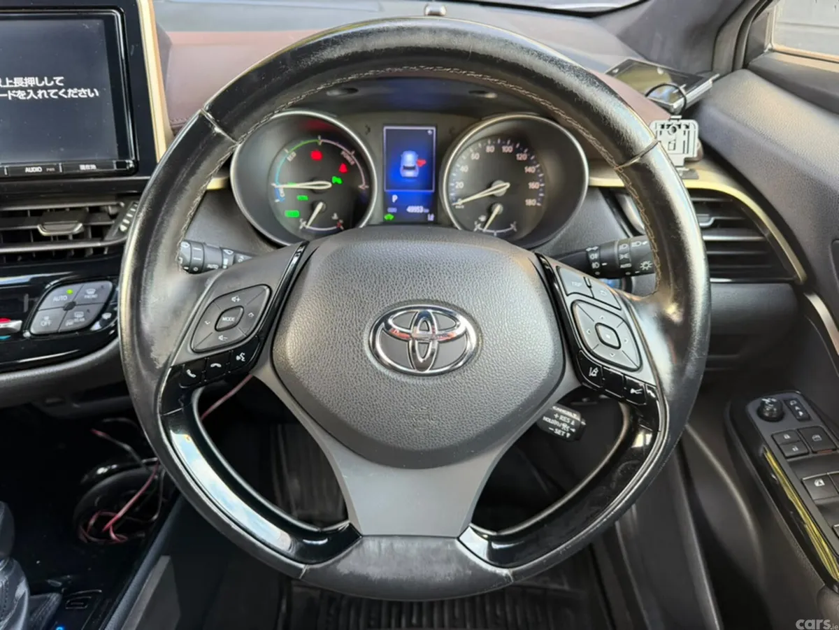 Toyota C-HR SUV, Petrol Hybrid, 2017, Silver