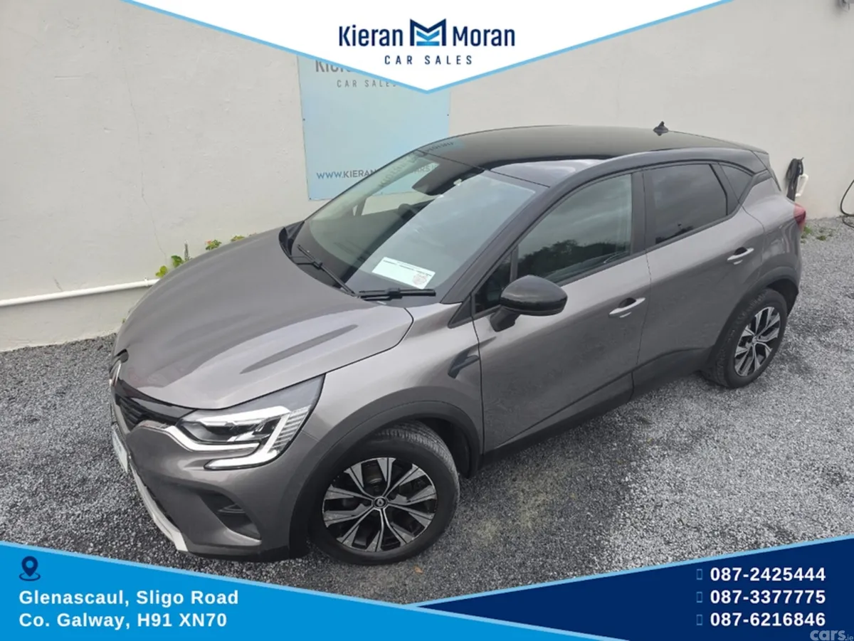 Renault Captur Hatchback, Petrol, 2023, Grey