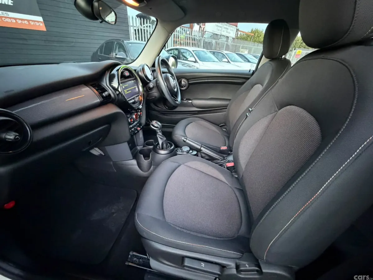 Mini Cooper Hatchback, Petrol, 2015, Beige