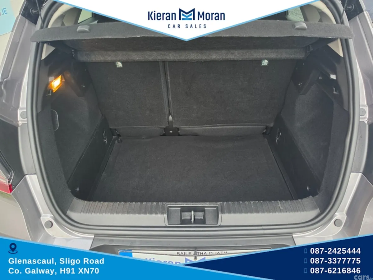 Renault Captur Hatchback, Petrol, 2023, Grey