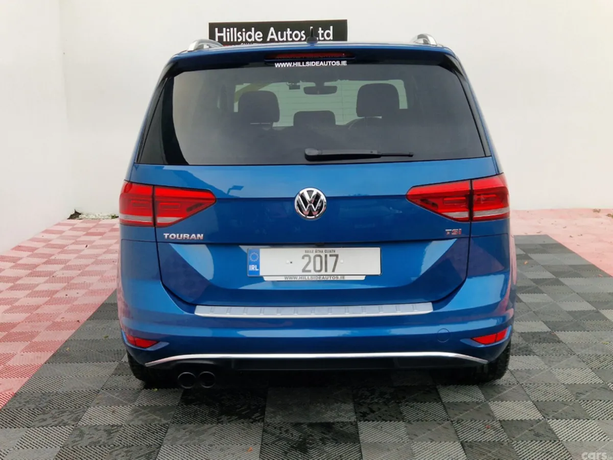 Volkswagen Touran SUV, Petrol, 2017, Blue
