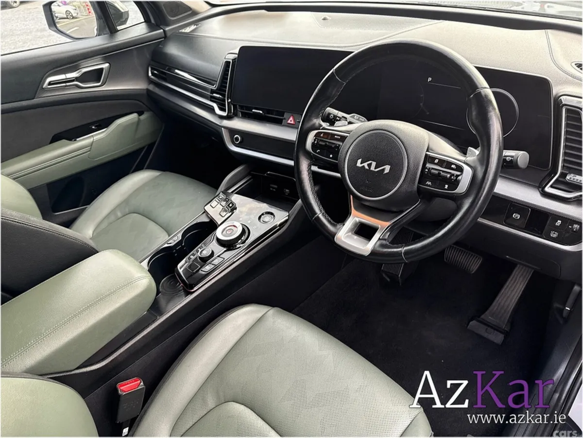 Kia Sportage SUV, Petrol Hybrid, 2024, Grey