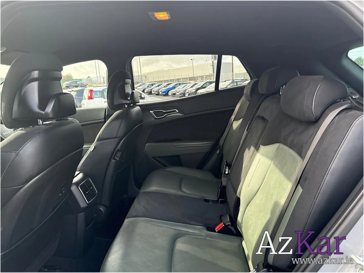Kia Sportage SUV, Petrol Hybrid, 2024, Grey