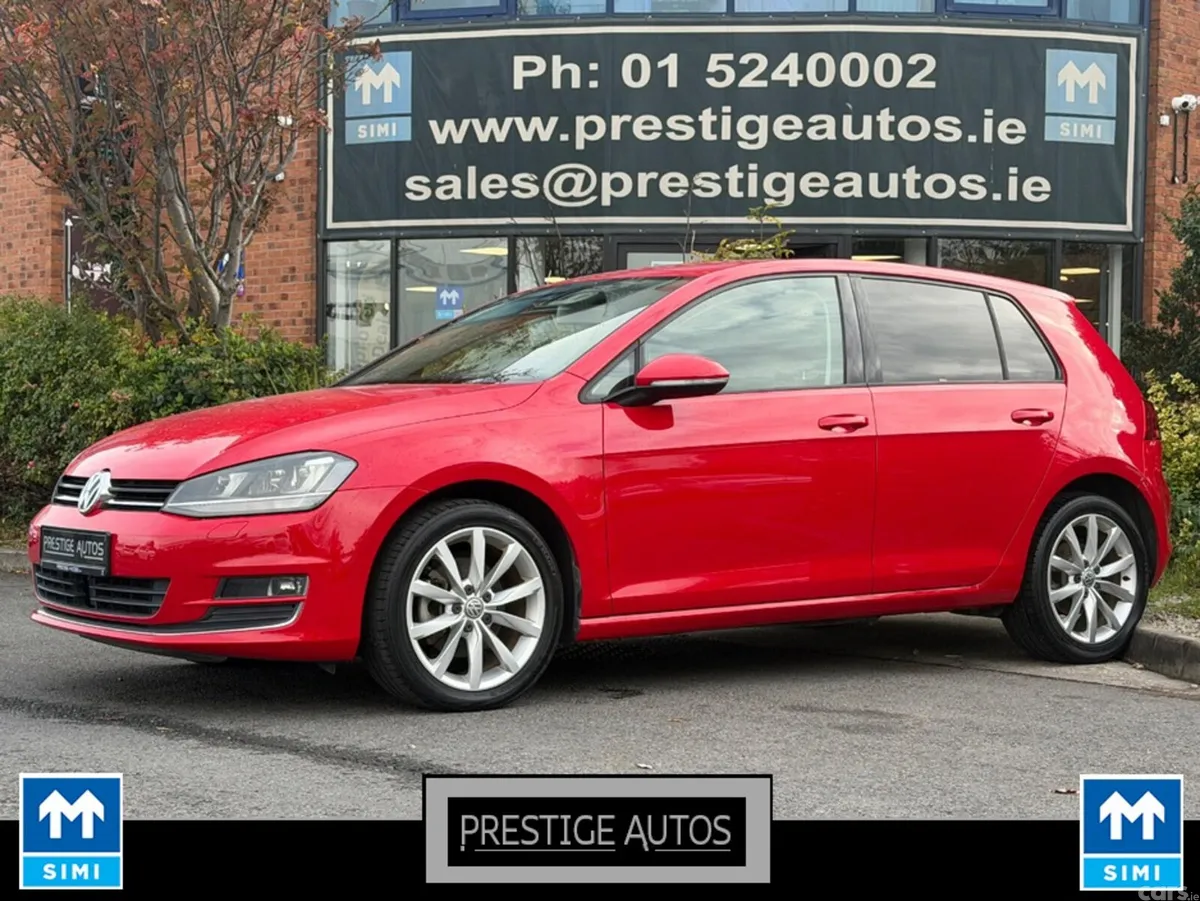 Volkswagen Golf Hatchback, Petrol, 2015, Red