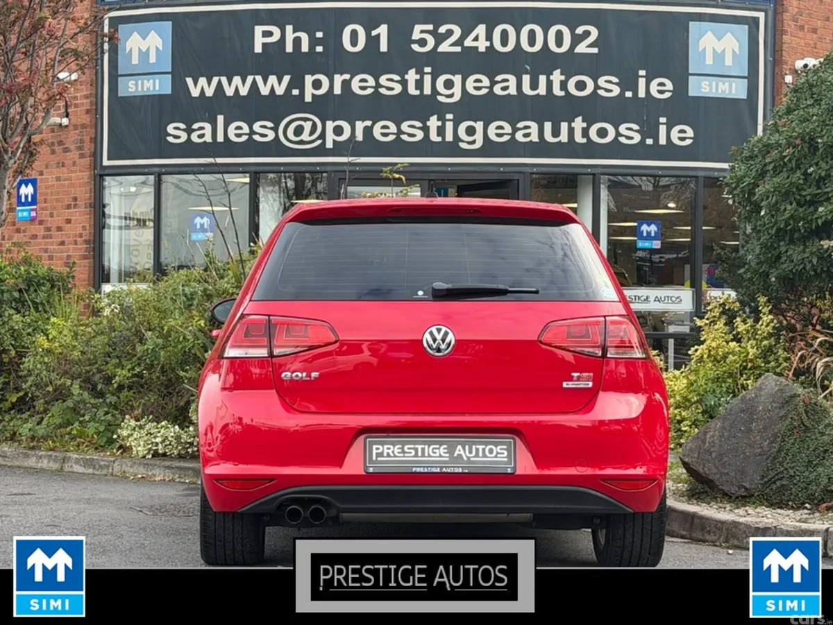 Volkswagen Golf Hatchback, Petrol, 2015, Red