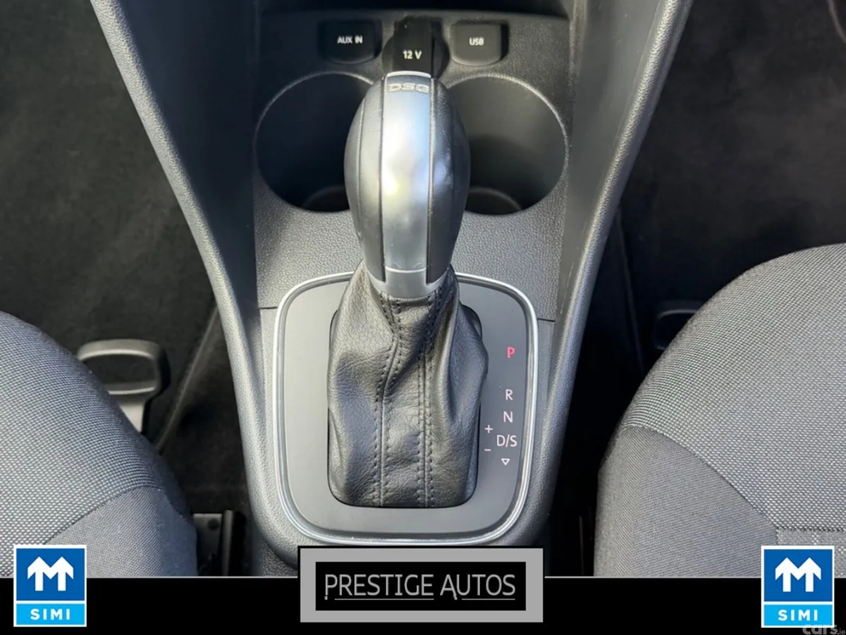Volkswagen Polo Hatchback, Petrol, 2015, Blue