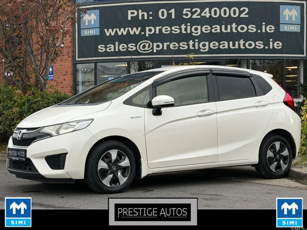 Honda Fit Hatchback, Petrol Hybrid, 2015, White