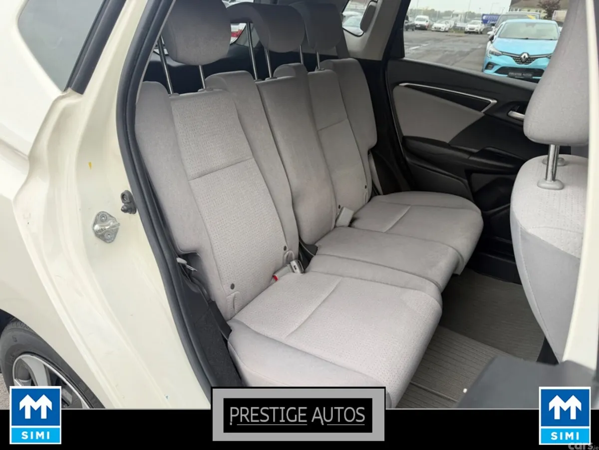 Honda Fit Hatchback, Petrol Hybrid, 2015, White