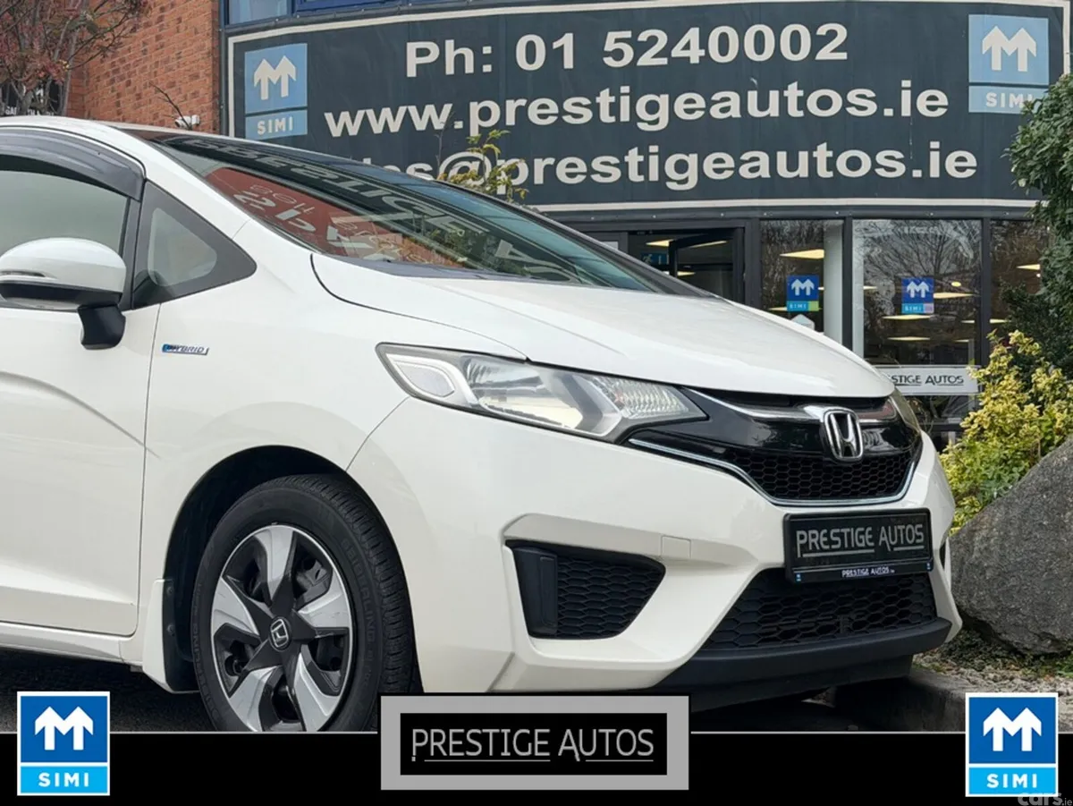 Honda Fit Hatchback, Petrol Hybrid, 2015, White