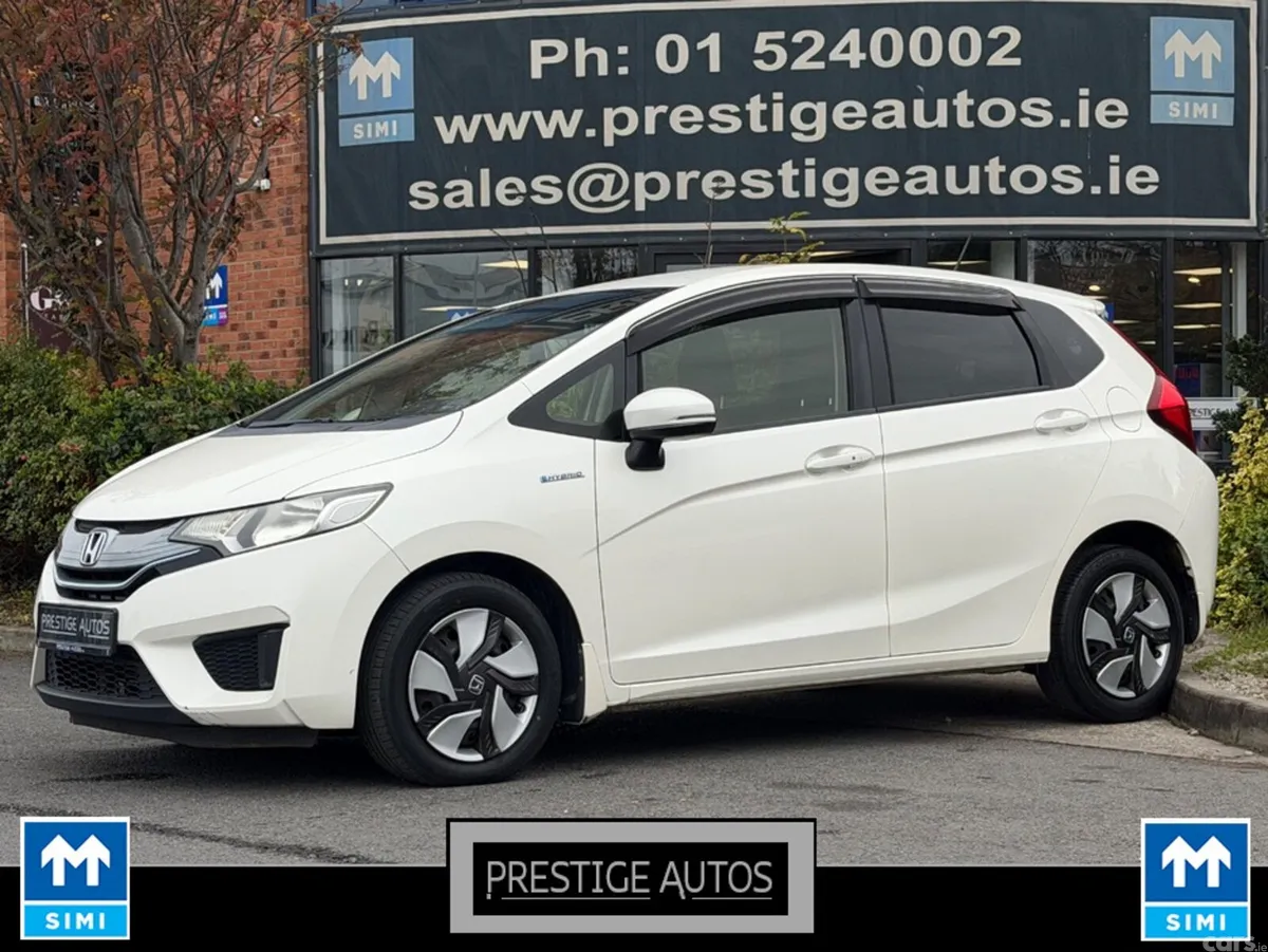 Honda Fit Hatchback, Petrol Hybrid, 2015, White